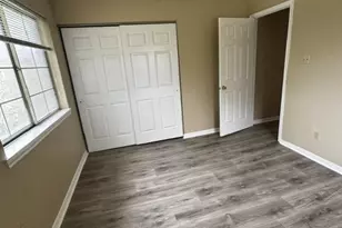 8310 Wild Rose St, Houston, TX 77083 - Photo 17