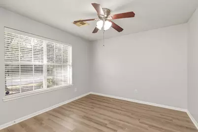 32126 Annice Lane, Pinehurst, TX 77362 - Photo 5