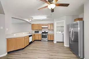 32126 Annice Ln, Pinehurst, TX 77362 - Photo 11