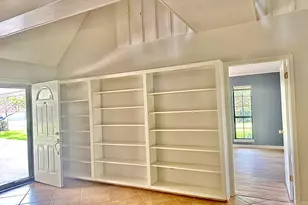 719 E Wildwood Dr, Village Mills, TX 77663 - Photo 39