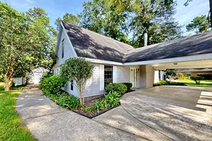 719 E Wildwood Dr, Village Mills, TX 77663 - Photo 3