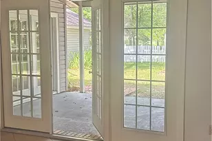 719 E Wildwood Dr, Village Mills, TX 77663 - Photo 17