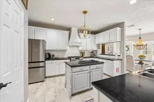 1402 N Pine Orchard Dr, Pearland, TX 77581 - Photo 5