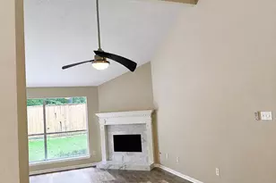 155 S Delta Mill Cir, Conroe, TX 77385 - Photo 5