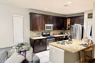 2911 Lake Dr, Katy, TX 77494 - Photo 11