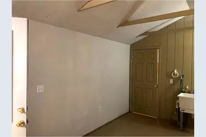 241 E Jackson Street, Bartlett, TX 76511 - Photo 15