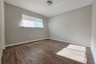 2046 Lexington Woods Dr, Spring, TX 77373 - Photo 13