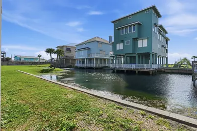 18 Blue Heron Circle, Jamaica Beach, TX 77554 - Photo 37