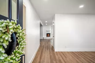 8207 Langdon Ln, Houston, TX 77036 - Photo 3