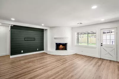 8207 Langdon Lane, Houston, TX 77036 - Photo 13