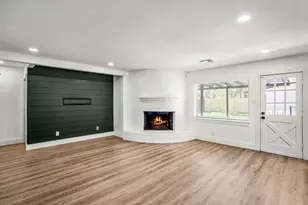 8207 Langdon Ln, Houston, TX 77036 - Photo 13