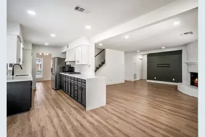 8207 Langdon Lane, Houston, TX 77036 - Photo 15