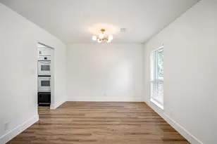 8207 Langdon Ln, Houston, TX 77036 - Photo 5