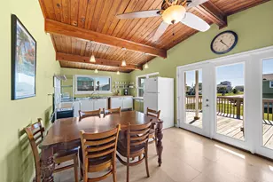 4202 Hardin Dr, Galveston, TX 77554 - Photo 9