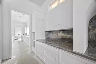 316 W 30th St, Houston, TX 77018 - Photo 9