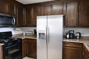 250 7th St, Hempstead, TX 77445 - Photo 11