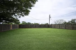 250 7th St, Hempstead, TX 77445 - Photo 25