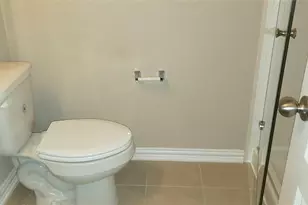8723 W Cres Lake Cir, Baytown, TX 77521 - Photo 23