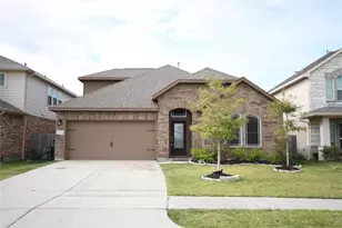 8723 W Cres Lake Cir, Baytown, TX 77521 - Photo 1