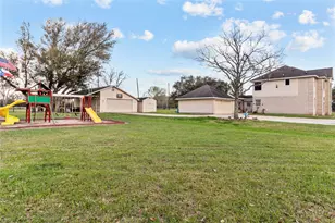 10302 Hanselman Rd, Manvel, TX 77578 - Photo 19