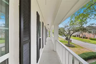 15827 Foxgate Rd, Houston, TX 77079 - Photo 29