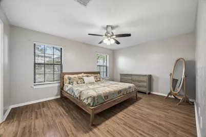 6915 Redwood Falls Drive, Pasadena, TX 77505 - Photo 21