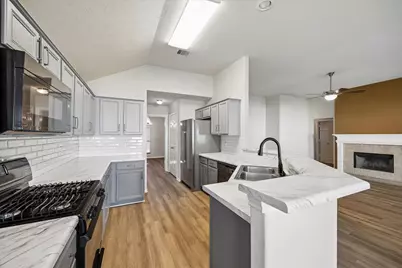 9202 Colonypond Drive, Spring, TX 77379 - Photo 7