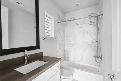 1005 Saint Charles Street, Houston, TX 77003 - Photo 9