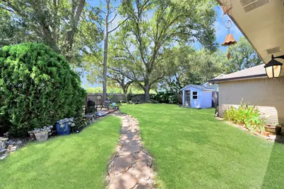 7802 Alegria Drive, Houston, TX 77083 - Photo 31