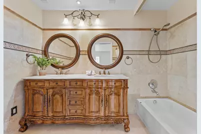 3300 Bellefontaine Street #42, Houston, TX 77025 - Photo 13