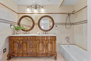 3300 Bellefontaine St, Houston, TX 77025 - Photo 13
