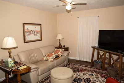 515 N Colorado Street, Burton, TX 77835 - Photo 37