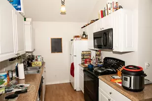 515 N Colorado St, Burton, TX 77835 - Photo 31