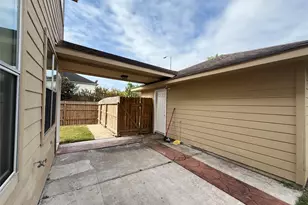 16642 Village View Trail, Sugar Land, TX 77498 - Photo 31