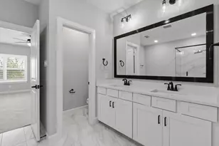 2151 Creekside Breeze Dr, Missouri City, TX 77459 - Photo 13