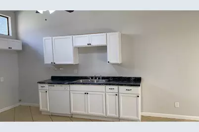 11231 Glenforest, Montgomery, TX 77356 - Photo 9