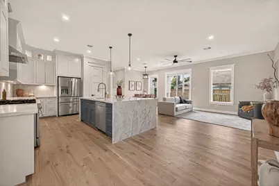 301 Vincent Street, Houston, TX 77009 - Photo 1
