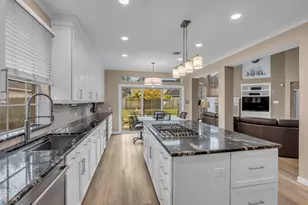 4306 Towering Oak Ct, Houston, TX 77059 - Photo 15