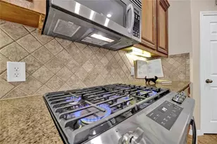 13610 Popes Creek Ln, Houston, TX 77044 - Photo 13