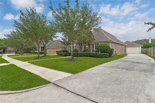 13610 Popes Creek Ln, Houston, TX 77044 - Photo 7