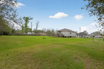 435 Holly Street, Bridge City, TX 77611 - Photo 3