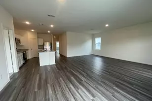 31106 Gayle Prairie Oaks St, Waller, TX 77484 - Photo 3