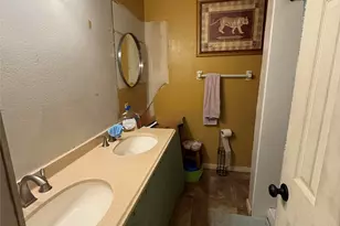 9838 Camay Dr, Houston, TX 77016 - Photo 17