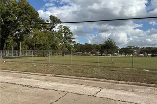 9838 Camay Dr, Houston, TX 77016 - Photo 23