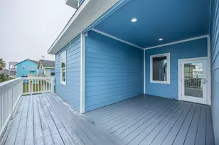 3261 Pirates Cove, Crystal Beach, TX 77650 - Photo 19