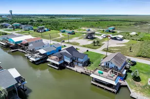 1208 Boyt Rd, Crystal Beach, TX 77650 - Photo 49
