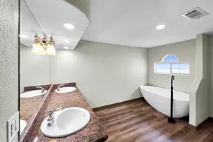 1208 Boyt Rd, Crystal Beach, TX 77650 - Photo 27