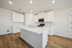 10008 Deussen Ln, Texas City, TX 77591 - Photo 9