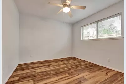 17 Wishbonebush Road, The Woodlands, TX 77380 - Photo 5