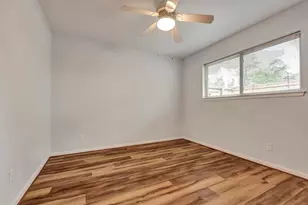 17 Wishbonebush Rd, The Woodlands, TX 77380 - Photo 5